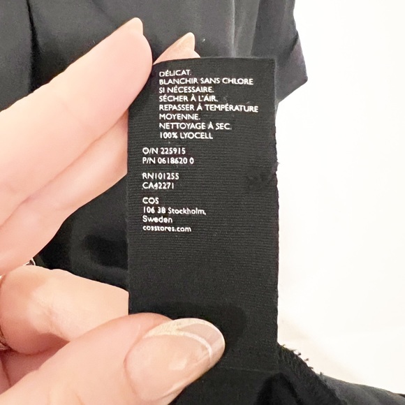 COS Slouchy Button Up Front Collared Short Rolled Sleeve Black Lyocell Blouse - Picture 3 of 7